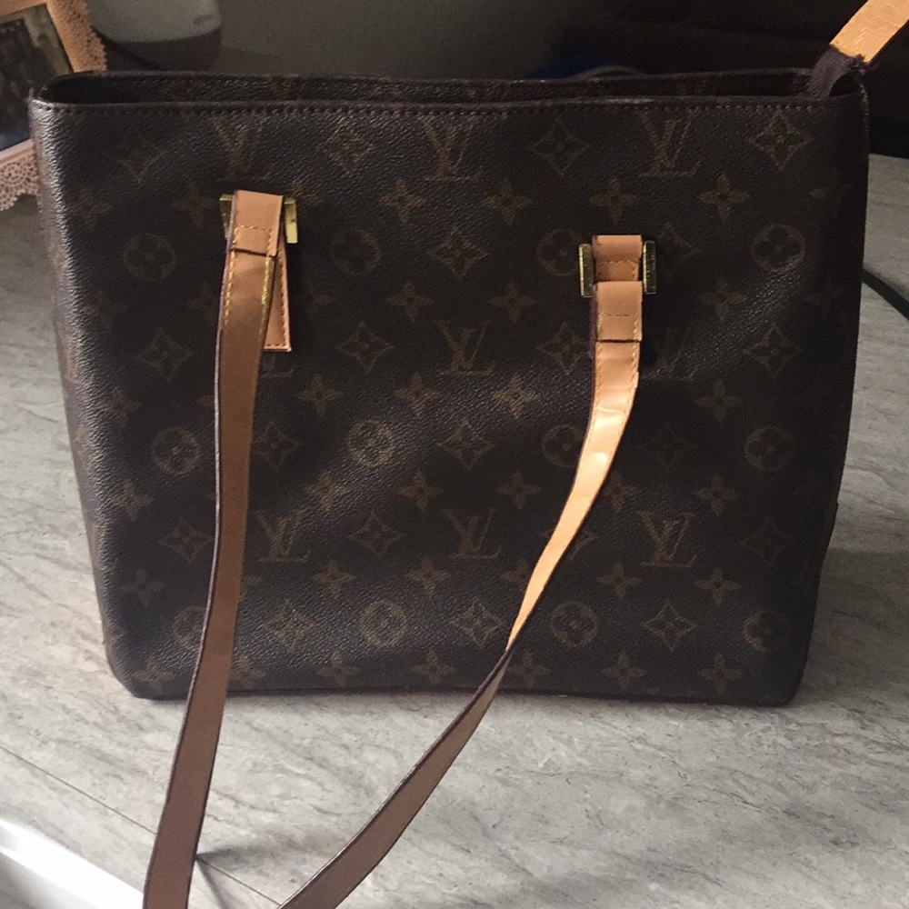 Imitation Louis Vuitton handbag